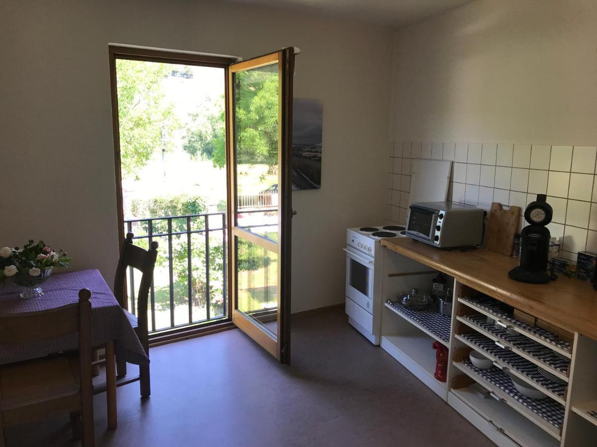 Ferienwohnung Altes Pfarrhaus Mit Flair Und Moselblick Brauneberg Eksteriør billede